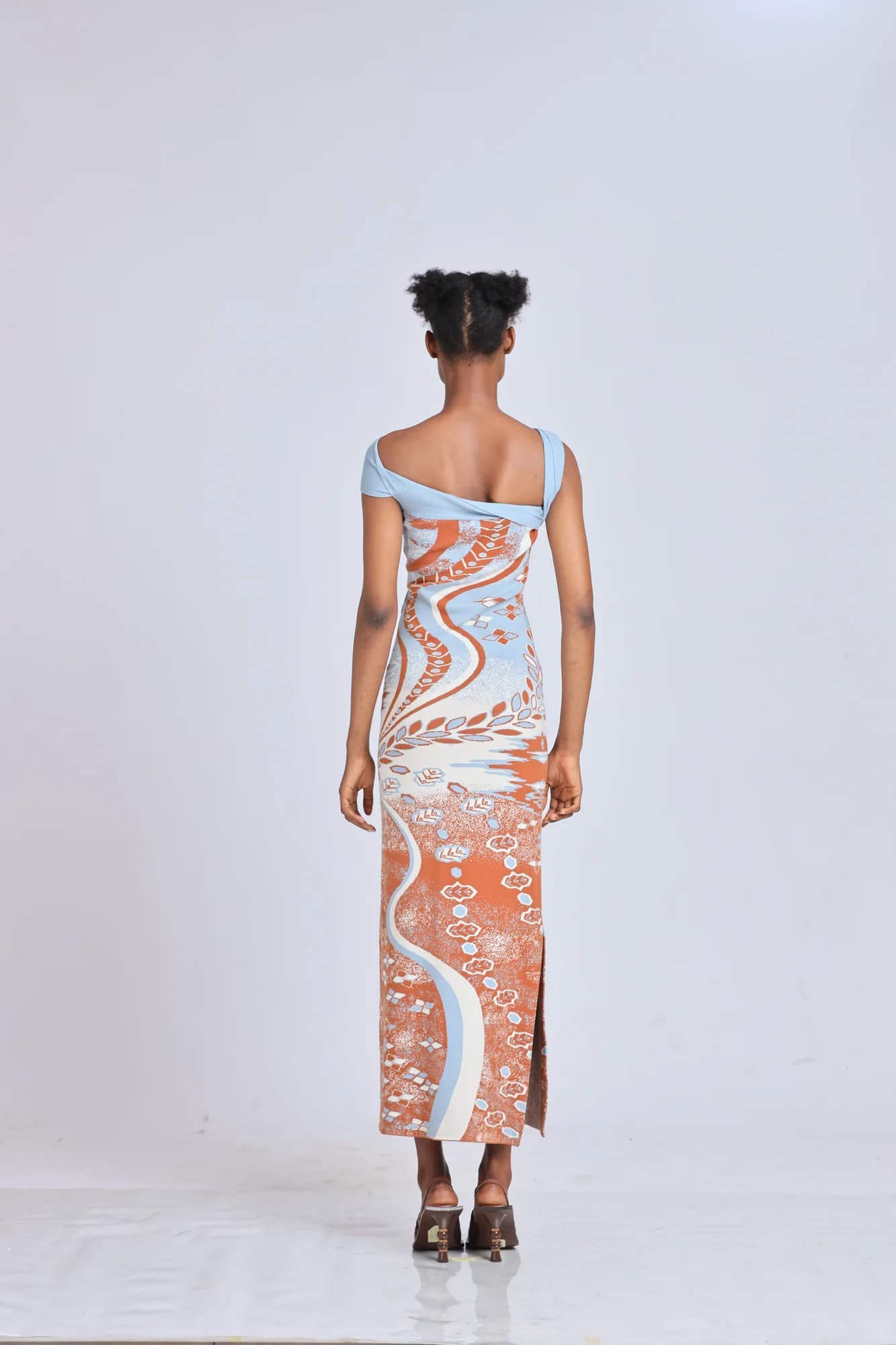 AH Look 17 thumbnail 3