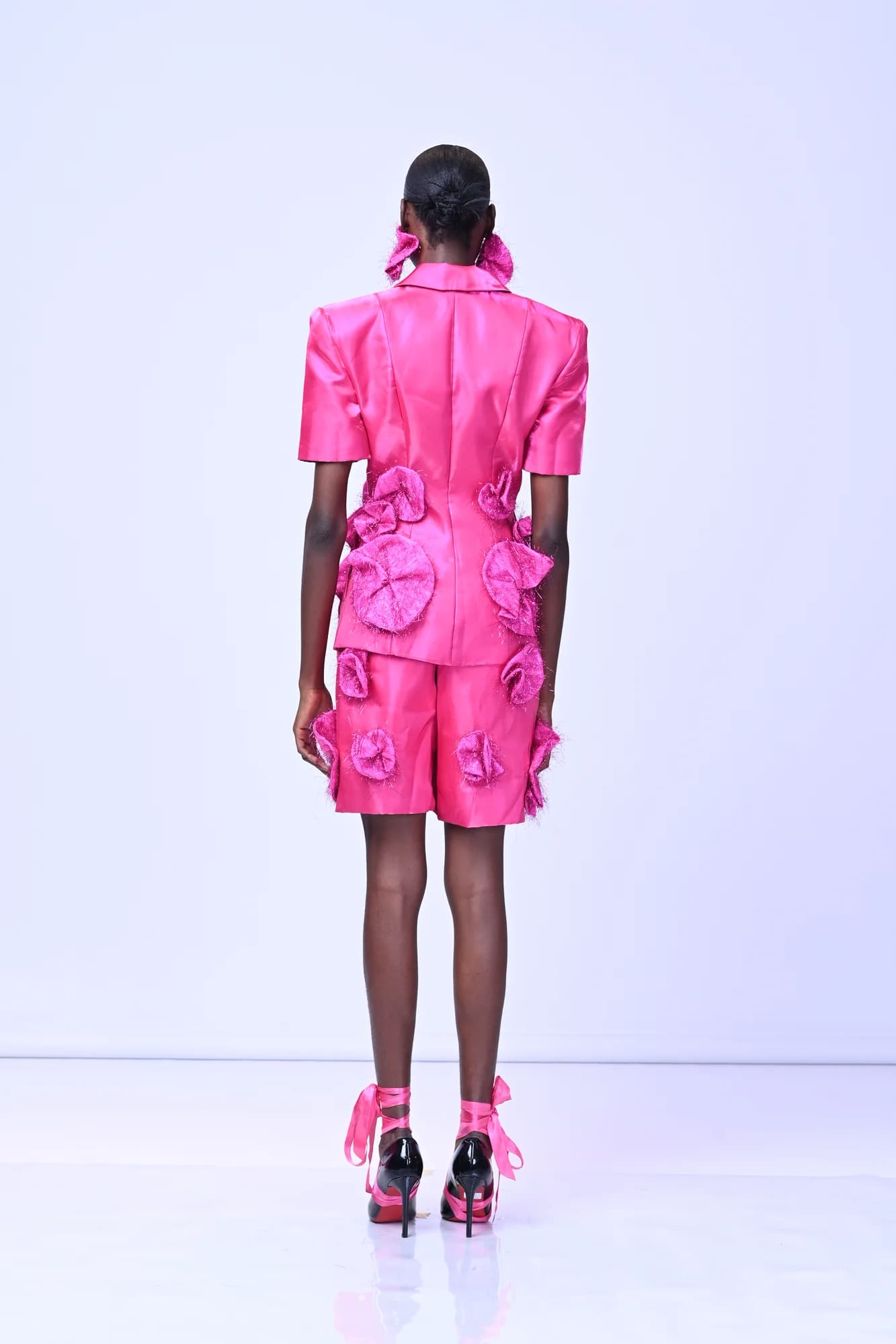 JB Look 3 thumbnail 3